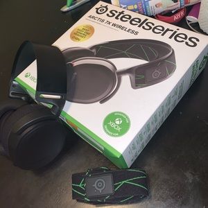 Arctic 7x Gaming Wireless Headset/Headphones